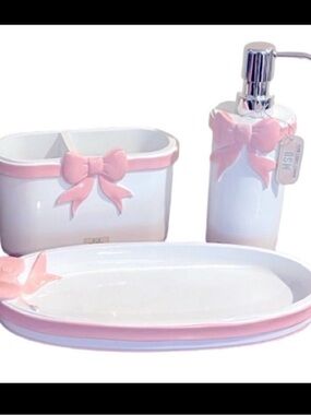 🆕- Coquette Pink Bow Set of 3 Bathroom Accessories. Beautiful. NWT